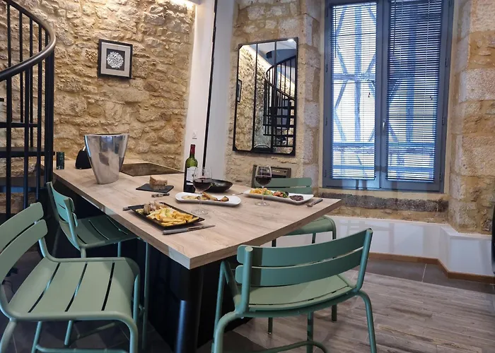 Duplex Luxe Avec Parking Sarlat Centre